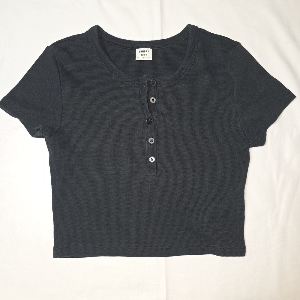 Aritzia Sunday Best XS Black Ribbed Holly Button-Front Crop Top